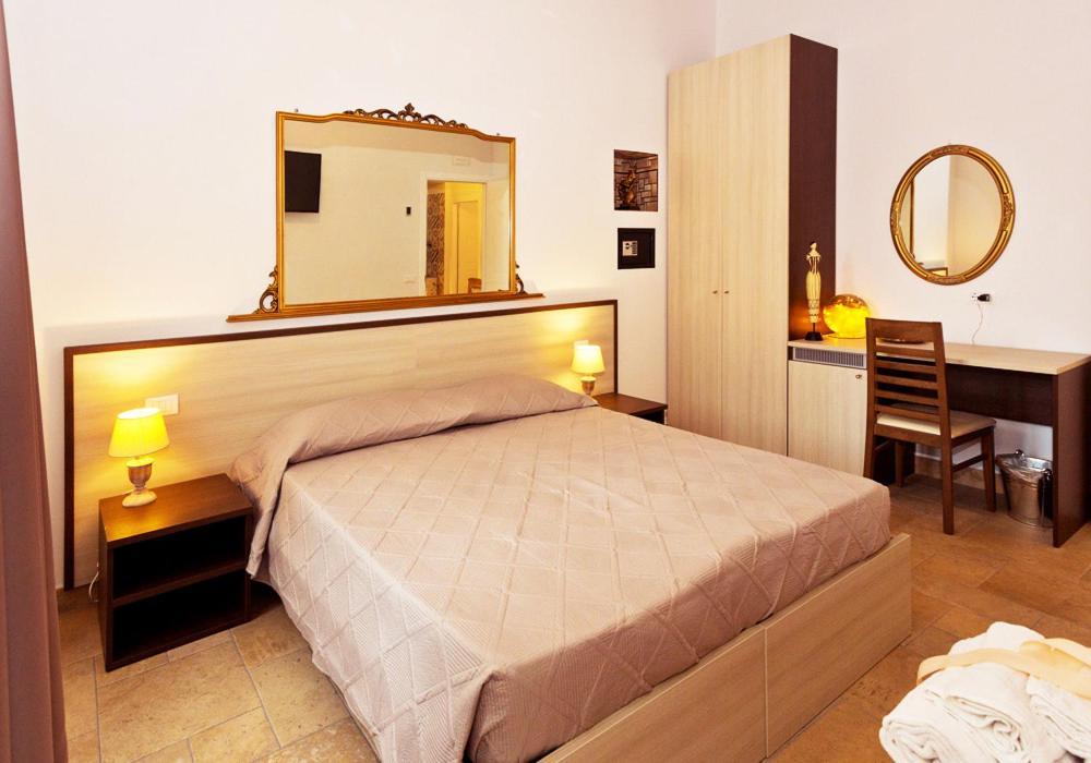 Casa Porta Marina Hotell Ventimiglia Exteriör bild